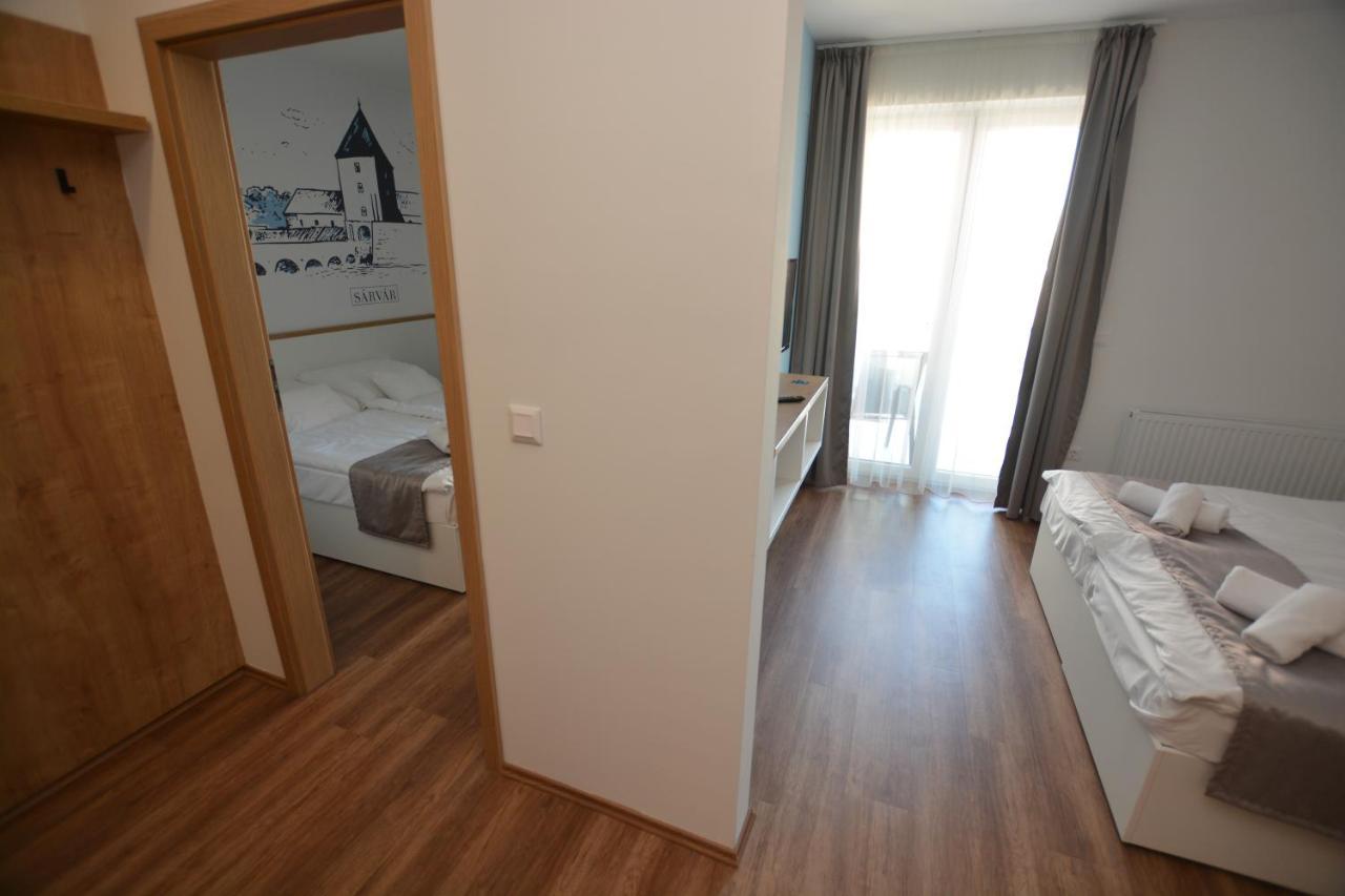 Bibor Apartman Sarvar Exterior photo